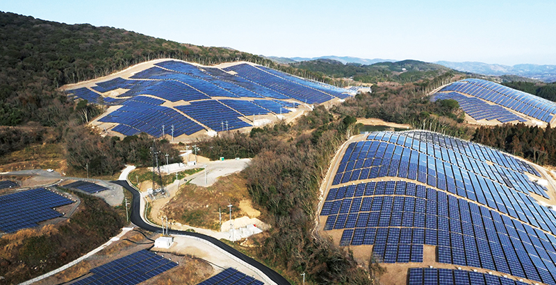 Unbelievable Renewable Energy Projects are Now Growing and Expanding from Deserts to Main Cities