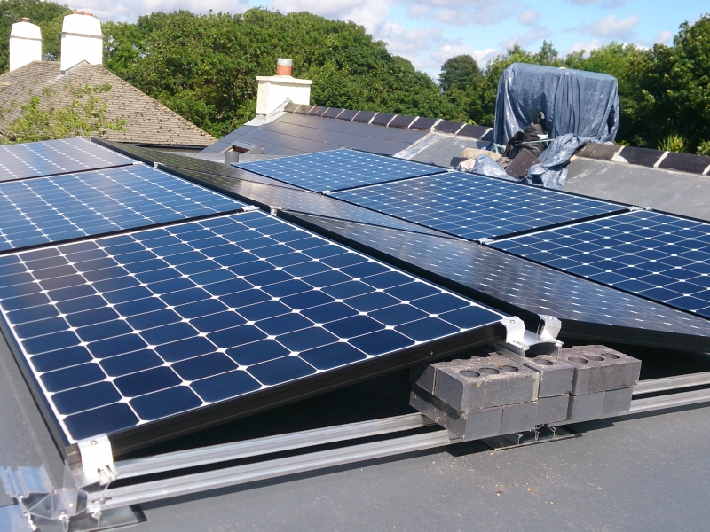 How Tesla Mounts Solar Panels on your Roof!